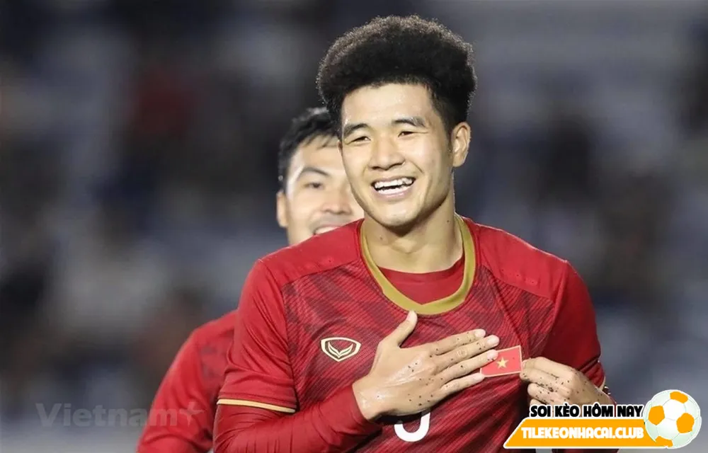 Top 3 cầu thủ "chân gỗ" của bóng đá Việt Nam